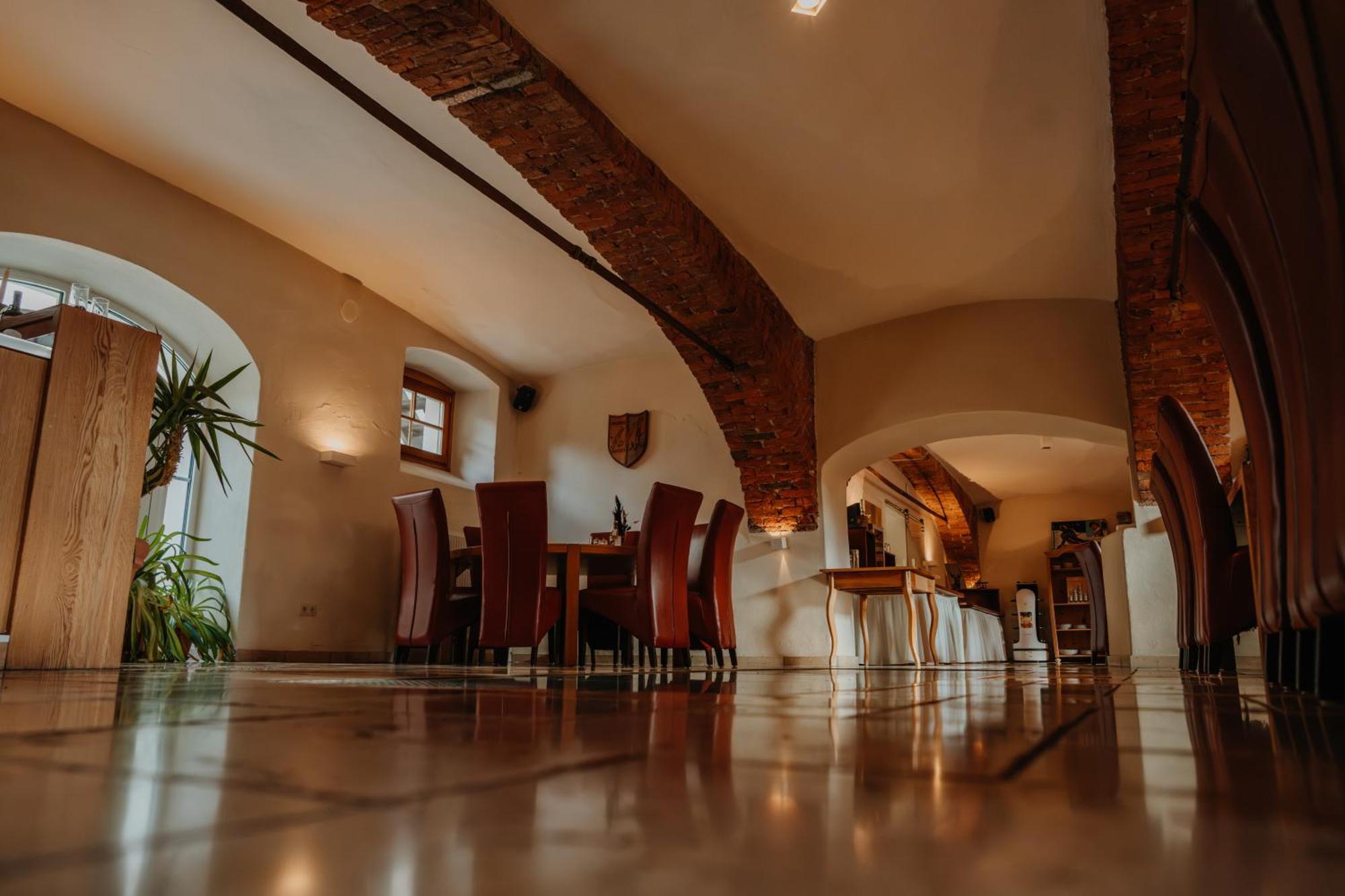 Bierhotel Loncium & Privatbrauerei Kotschach-Mauthen Dış mekan fotoğraf